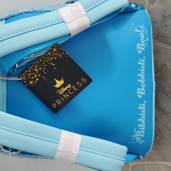 Disney Loungefly Cinderella Sequin Backpack - Picture 4 of 6